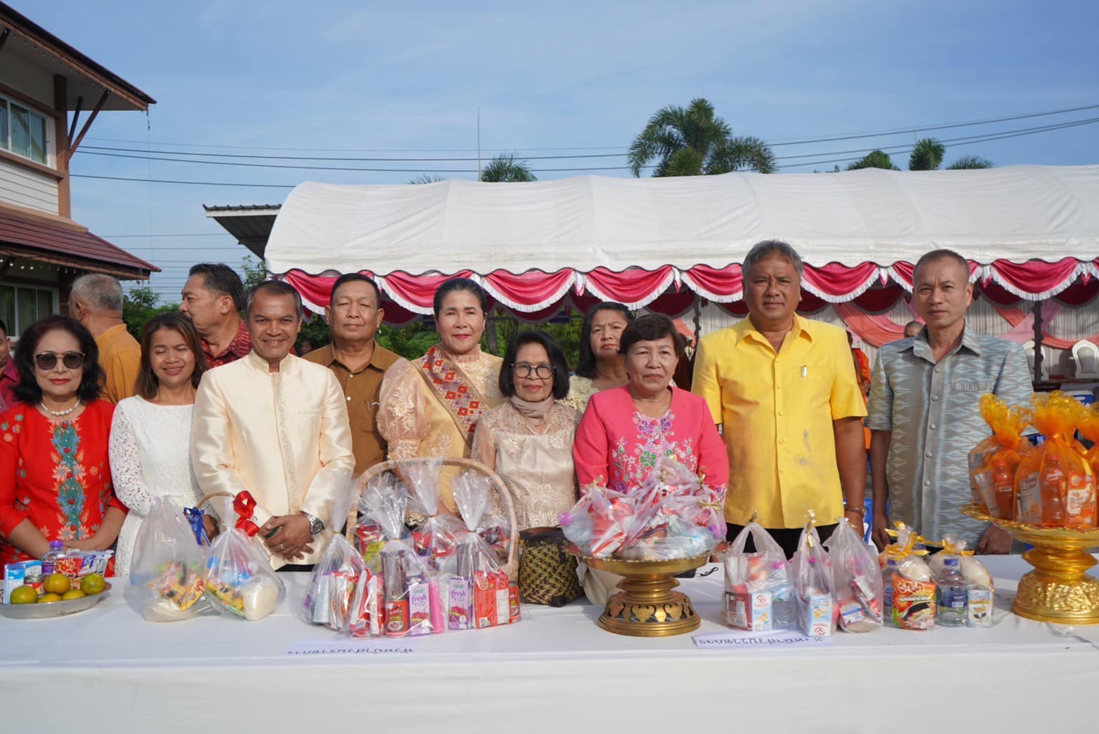 กิจกรรมทำบุญตักบาตรข้าวสาร-อาหารแห้ง เนื่องในประเพณีวันขึ้นปีใหม่ พ.ศ. 2568 
วันพุธที่ 1 มกราคม 2568   เวลา 06.30 น. ณ บริเวณลานกิจกรรมหน้าสำนักงานเทศบาลตำบลบ้านนา