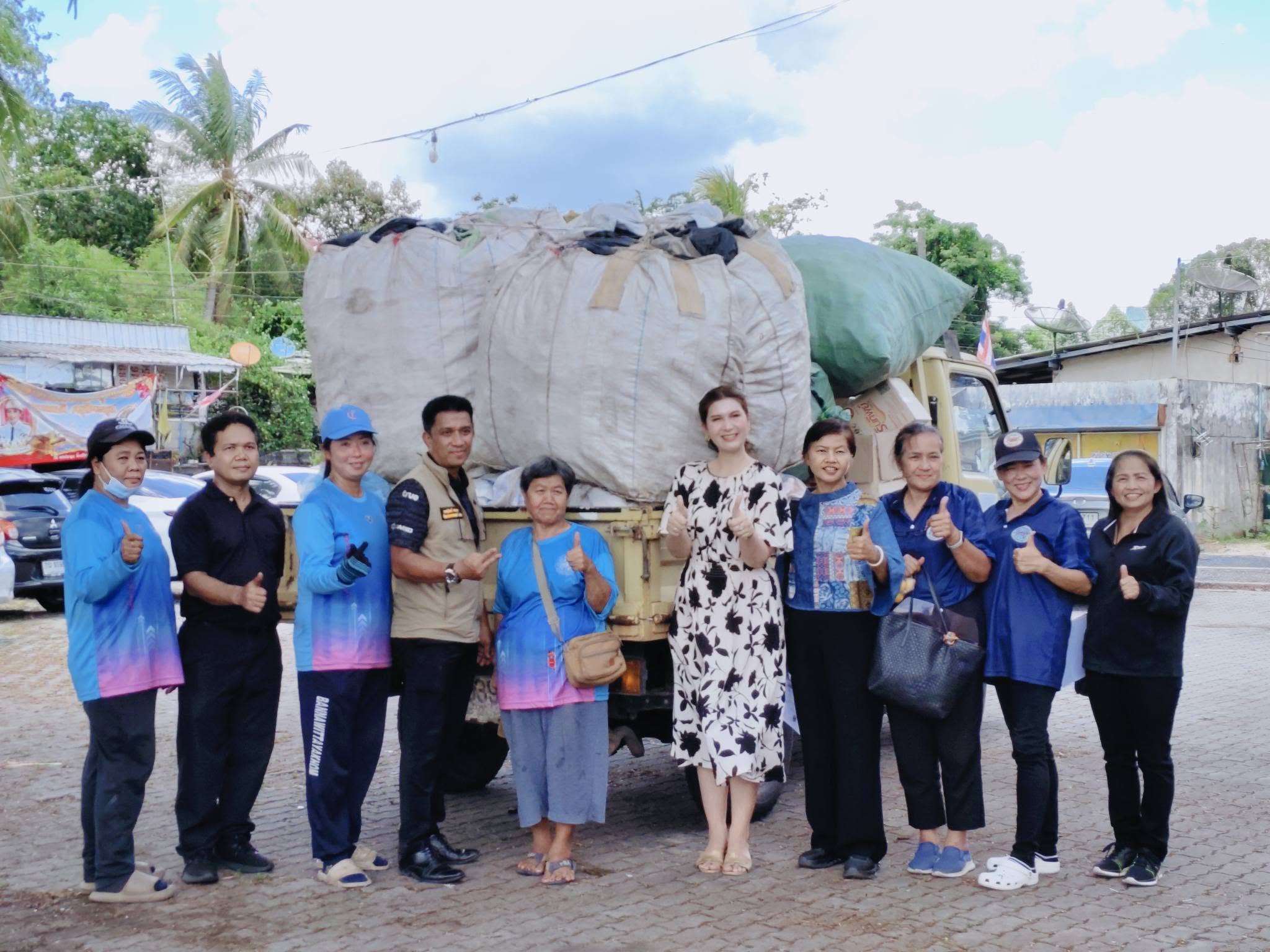 เทศบาลตำบลบ้านนา บริการเชิงรุก เข้าถึงชุมชน 🤝✨📍ประชุมประจำเดือน  ชุมชนตลาดบน