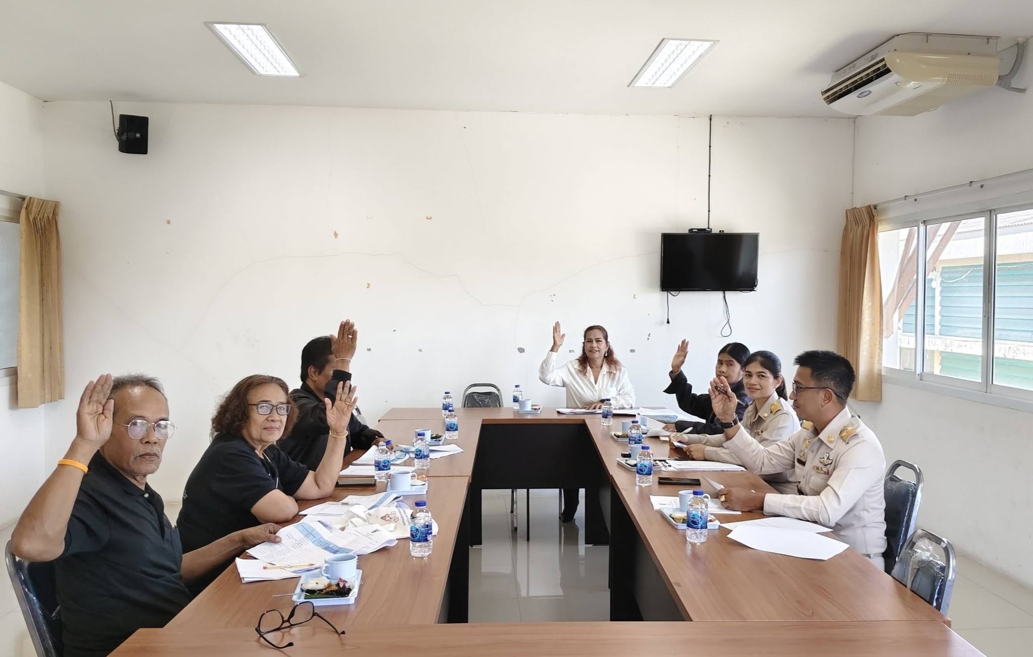 📢 การประชุมคณะกรรมการติดตามและประเมินผลแผนพัฒนาเทศบาลตำบลบ้านนา
