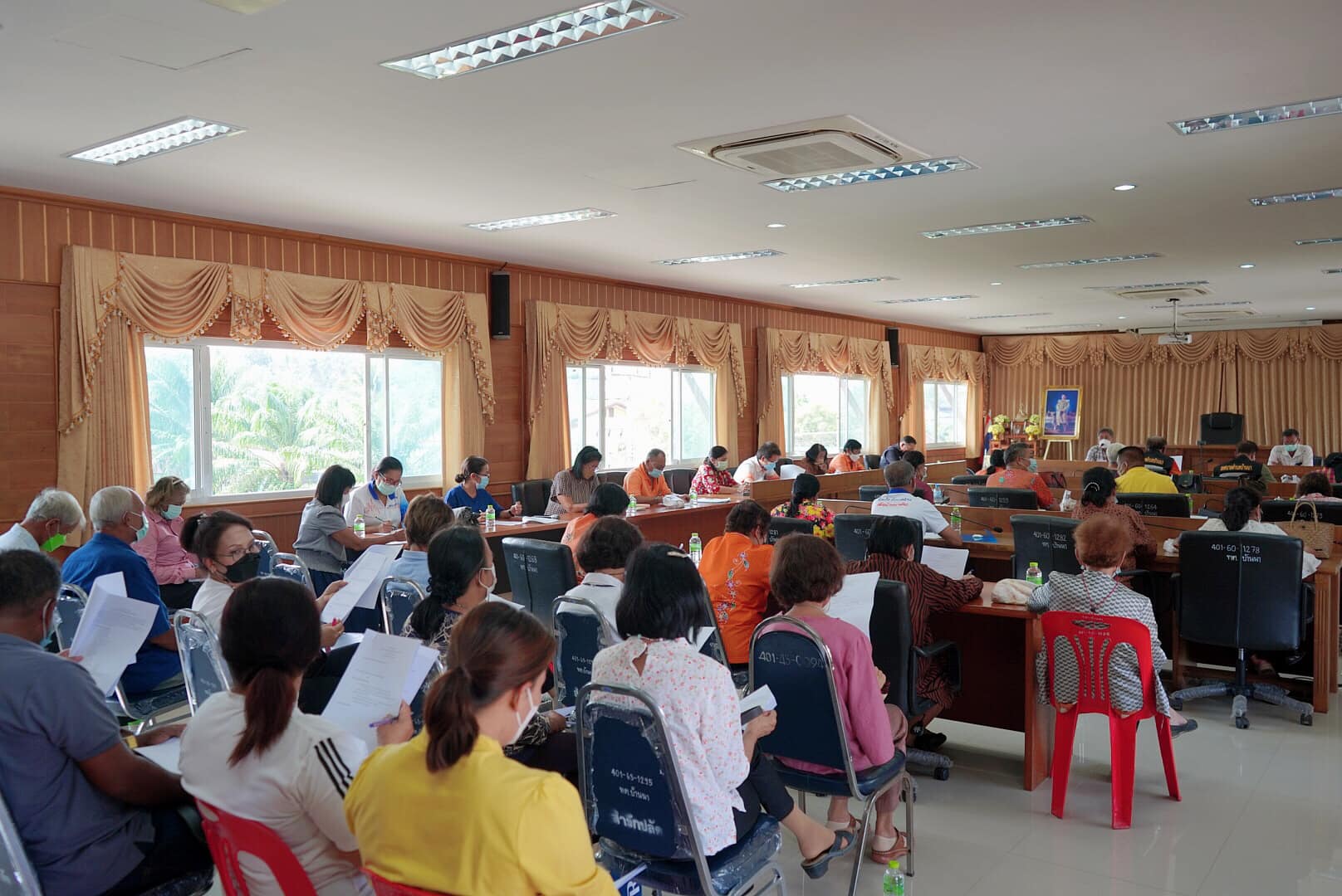 การประชุมคณะกรรมการบริหารชมรมผู้สูงอายุเทศบาลตำบลบ้านนา